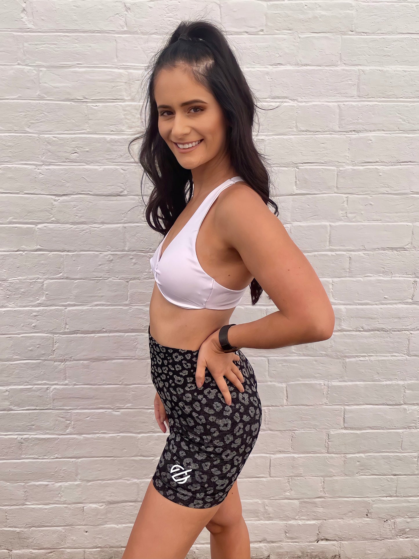 FORM BOOTY SHORTS in BLACK