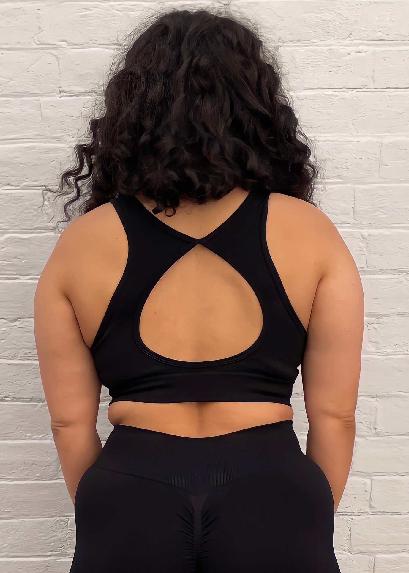 FORCE SPORTS BRA in BLACK