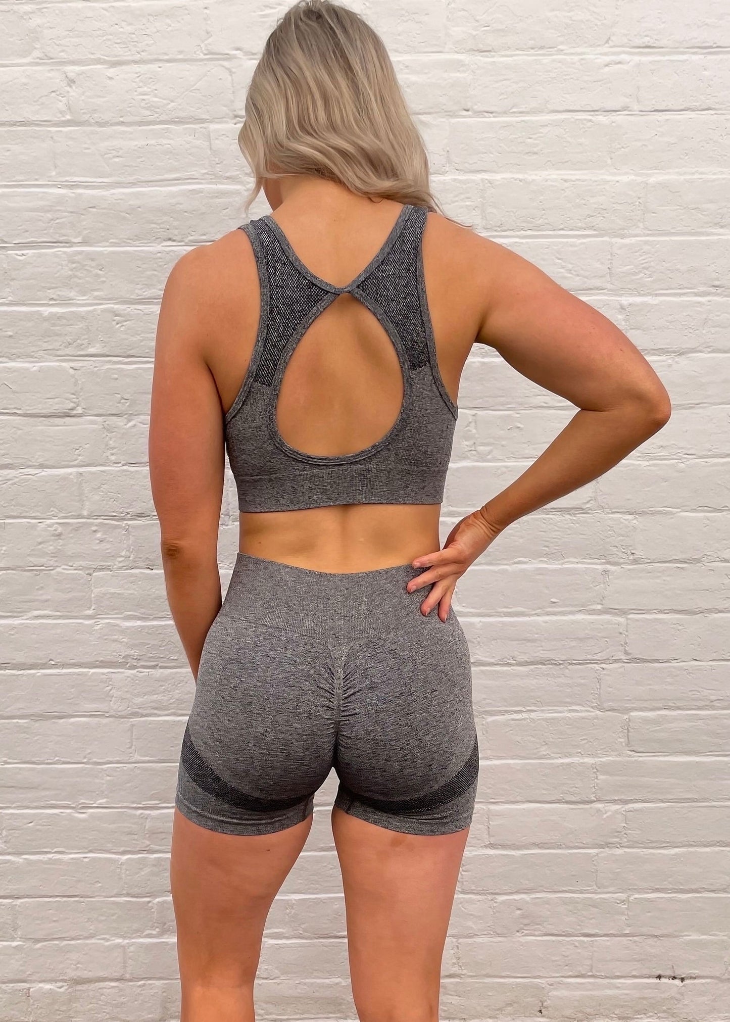 FORCE SPORTS BRA in GREY