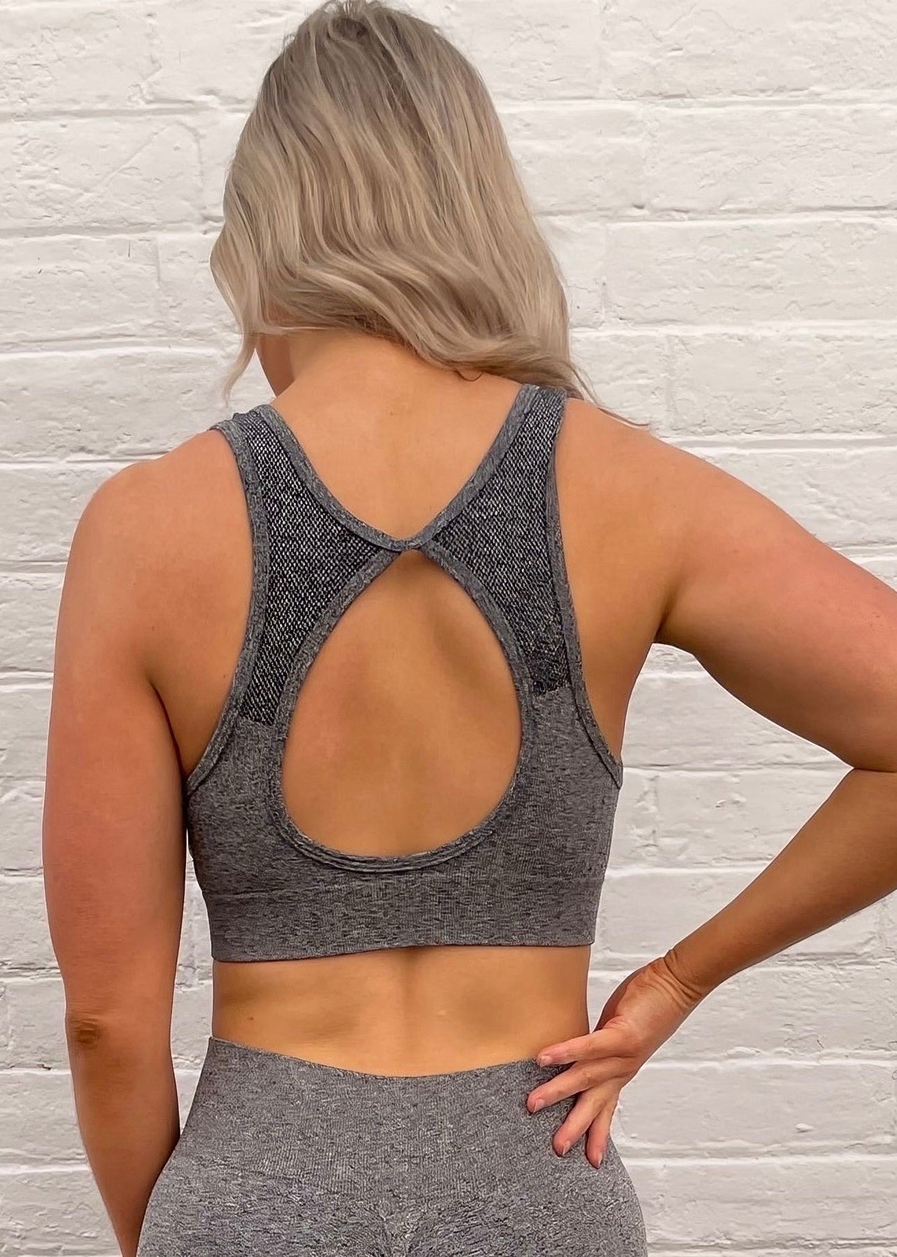 FORCE SPORTS BRA in GREY
