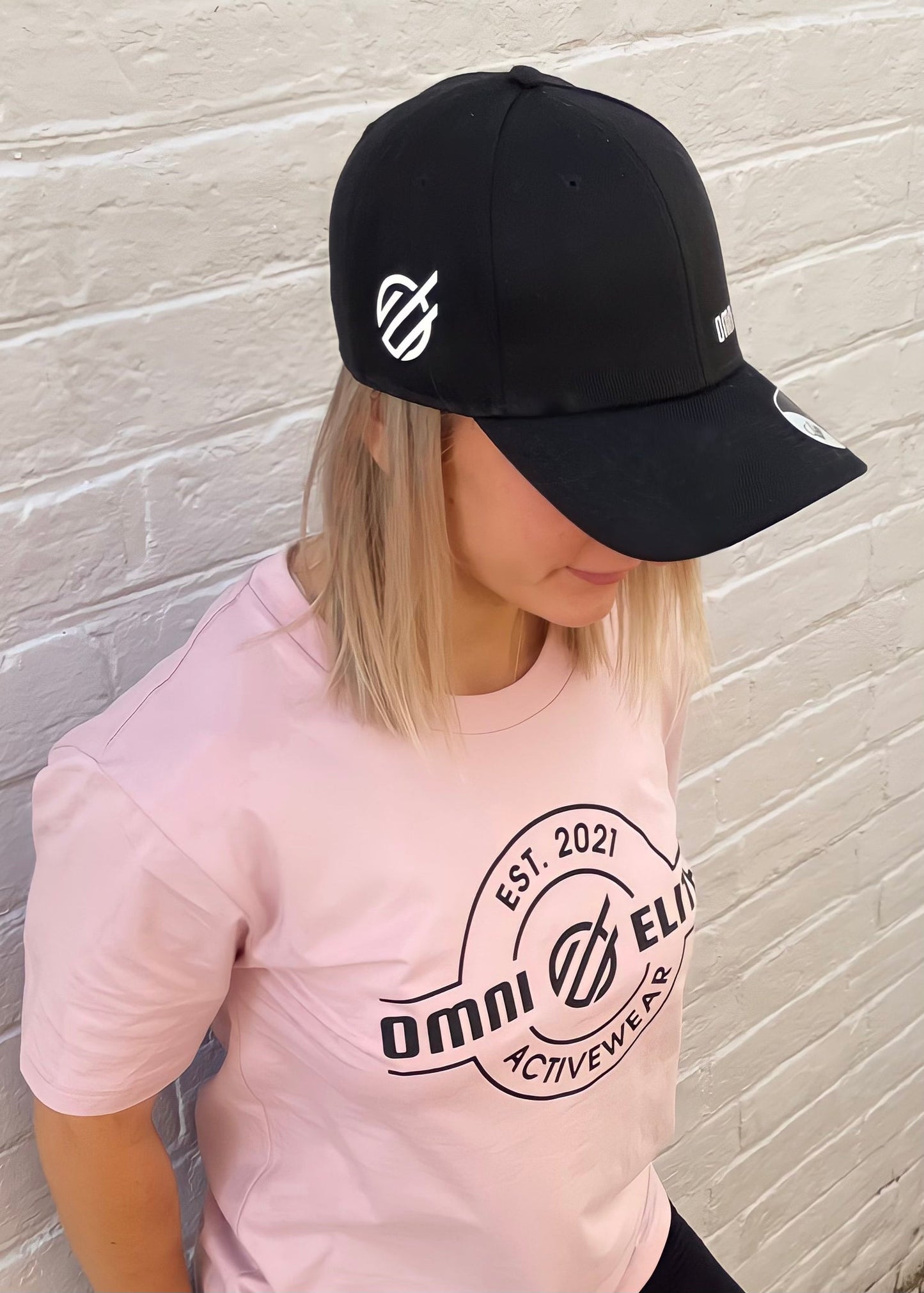 UNISEX OMNI ADJUSTABLE CAP in WHITE