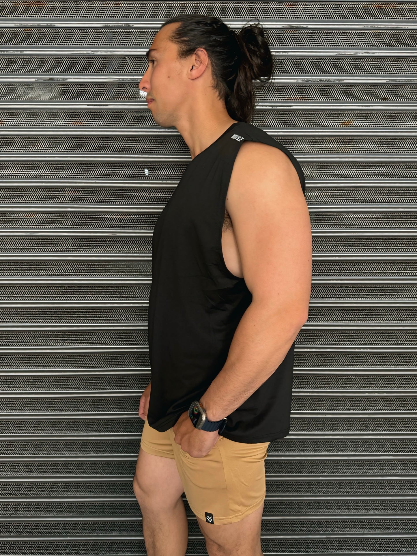 RC MUSCLE TANK in Black