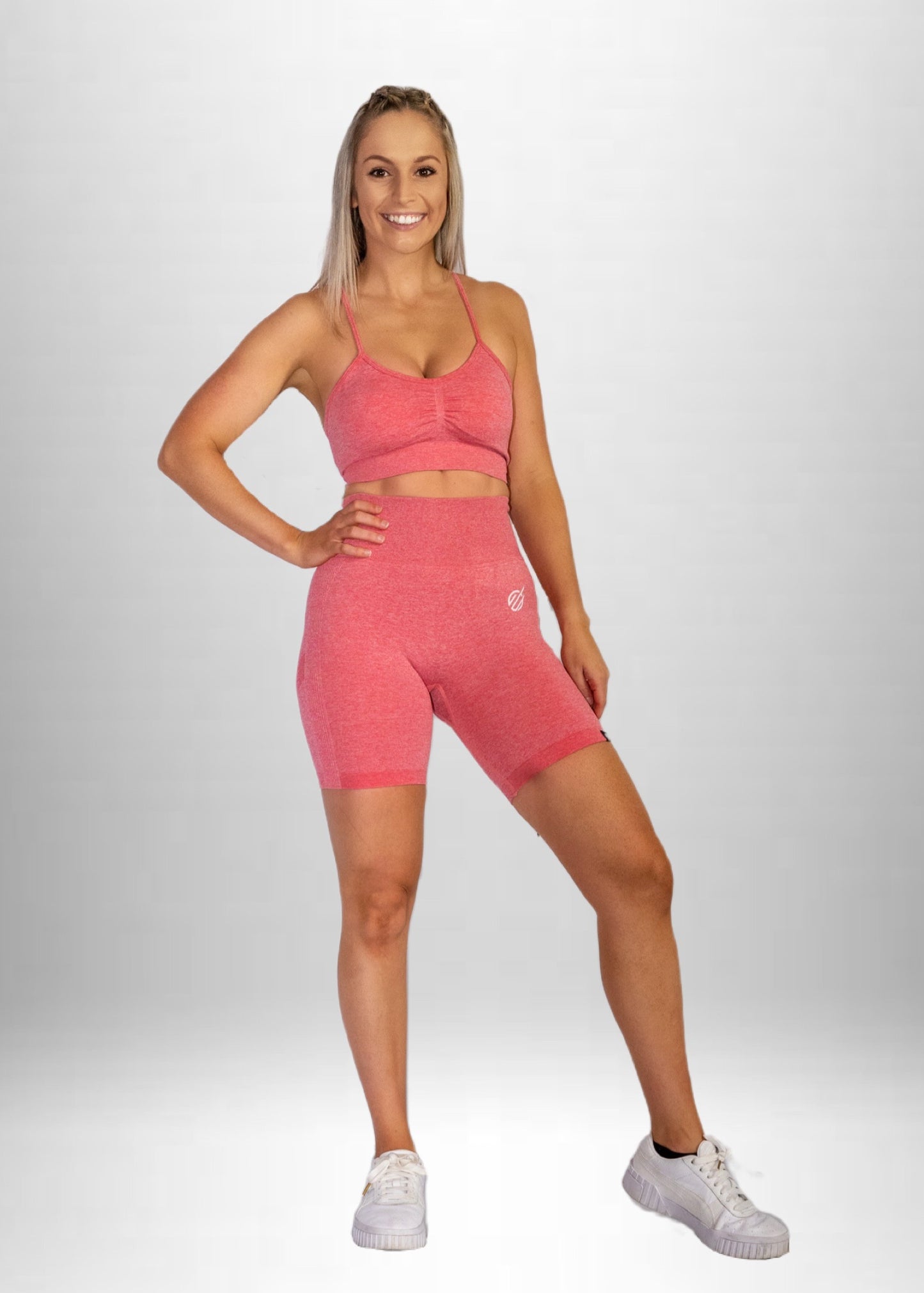 SEAMLESS KNIT SPORTS BRA in Watermelon Pink