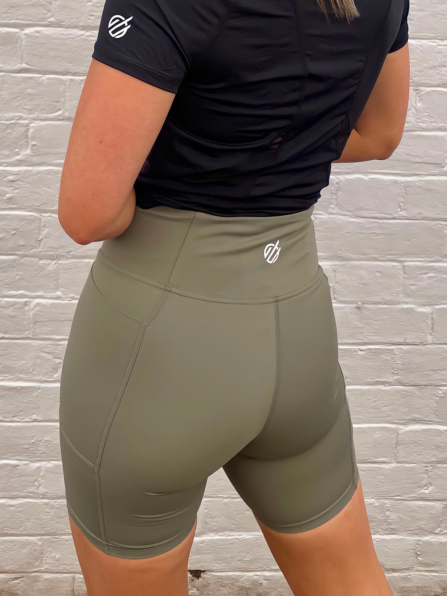 ALL ACCESS POCKET SHORTS 2.0 in Khaki