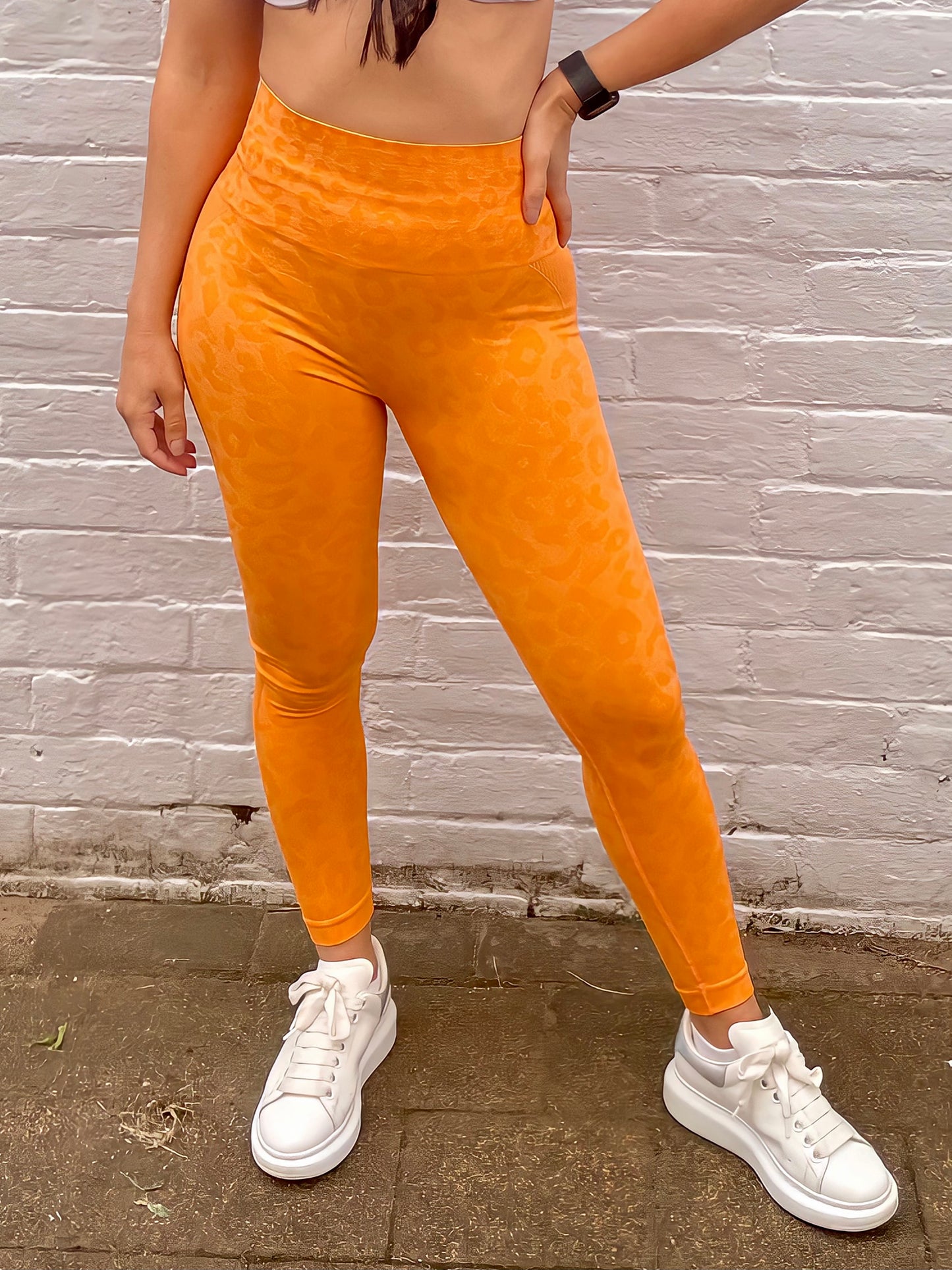 FORM LEGGINGS in ORANGE