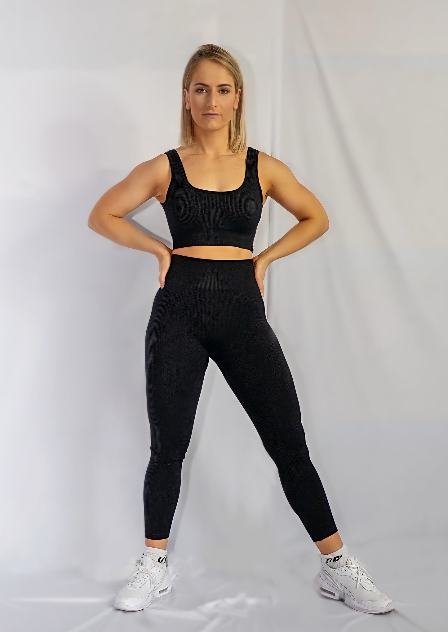 RIBBED COLLECT LEGGINGS in Black