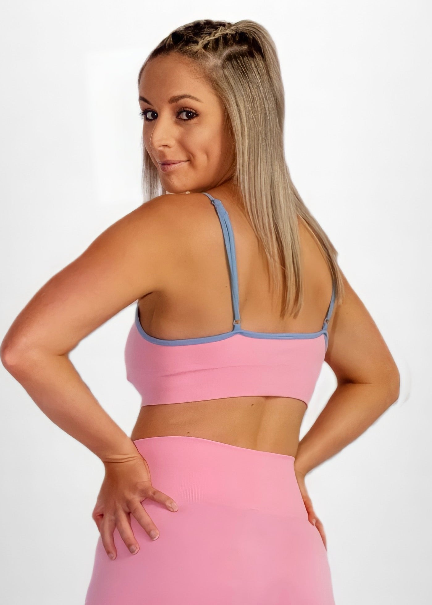 BRIGHT RY CUSTOM SPORTS BRA in Pink