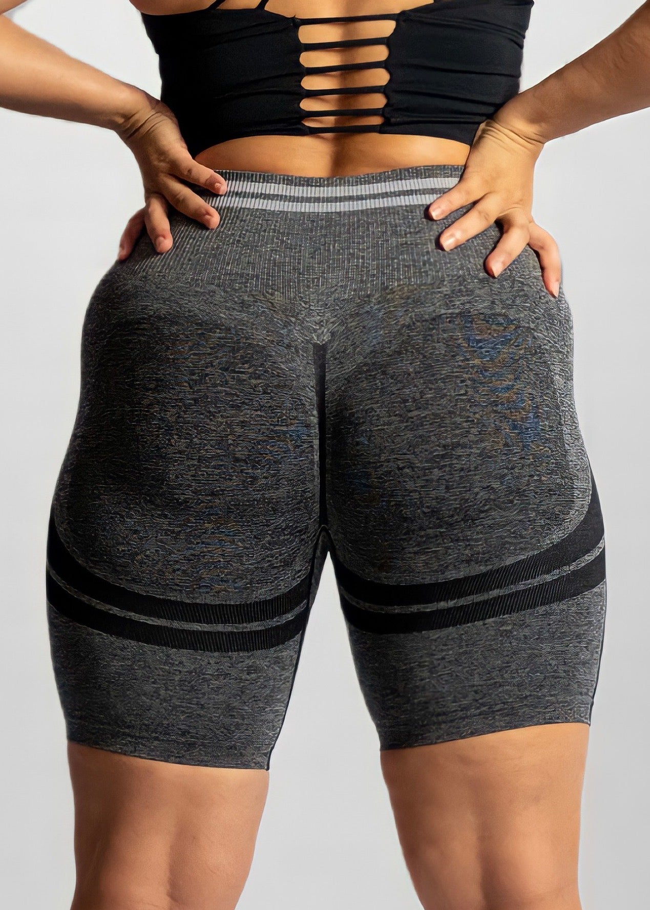 POWER CRUNCH SHORTS in Grey