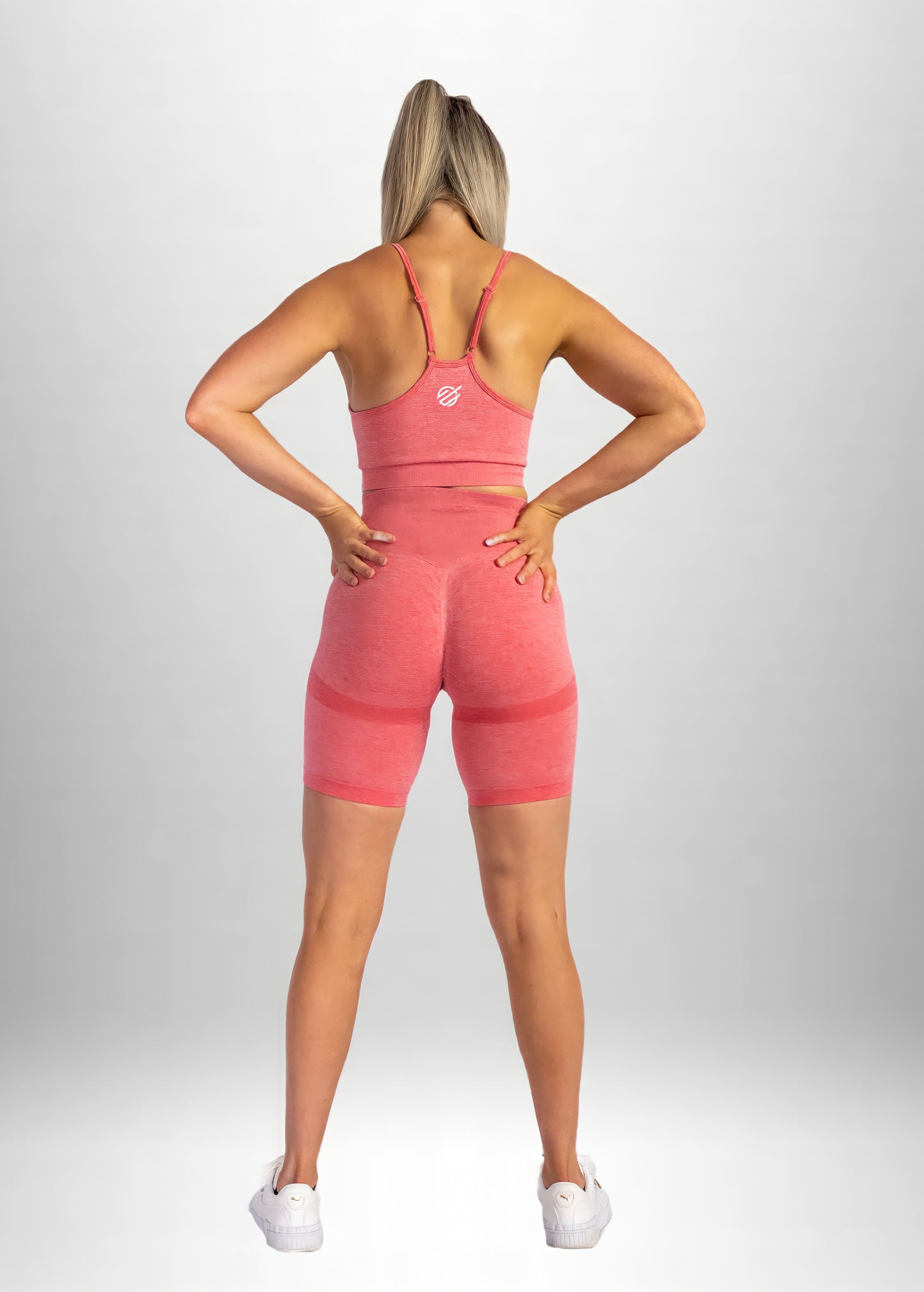 SEAMLESS KNIT CRUNCH BIKE SHORTS in Watermelon Pink