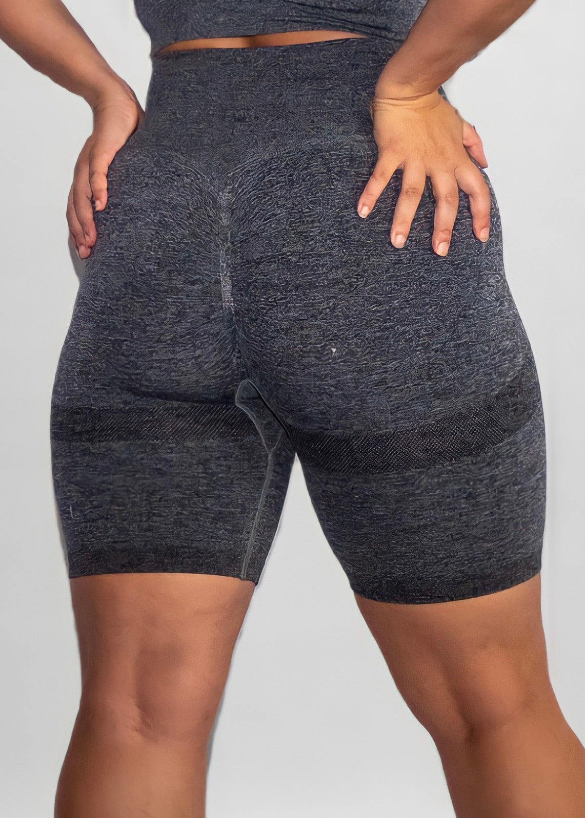 SEAMLESS KNIT CRUNCH BIKE SHORTS in Grey