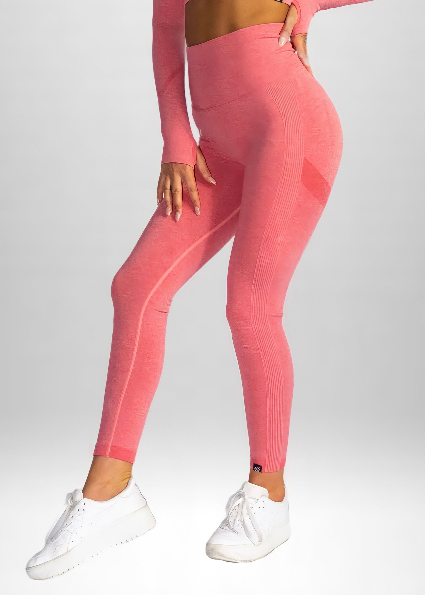 SEAMLESS KNIT CRUNCH LEGGINGS in Watermelon Pink