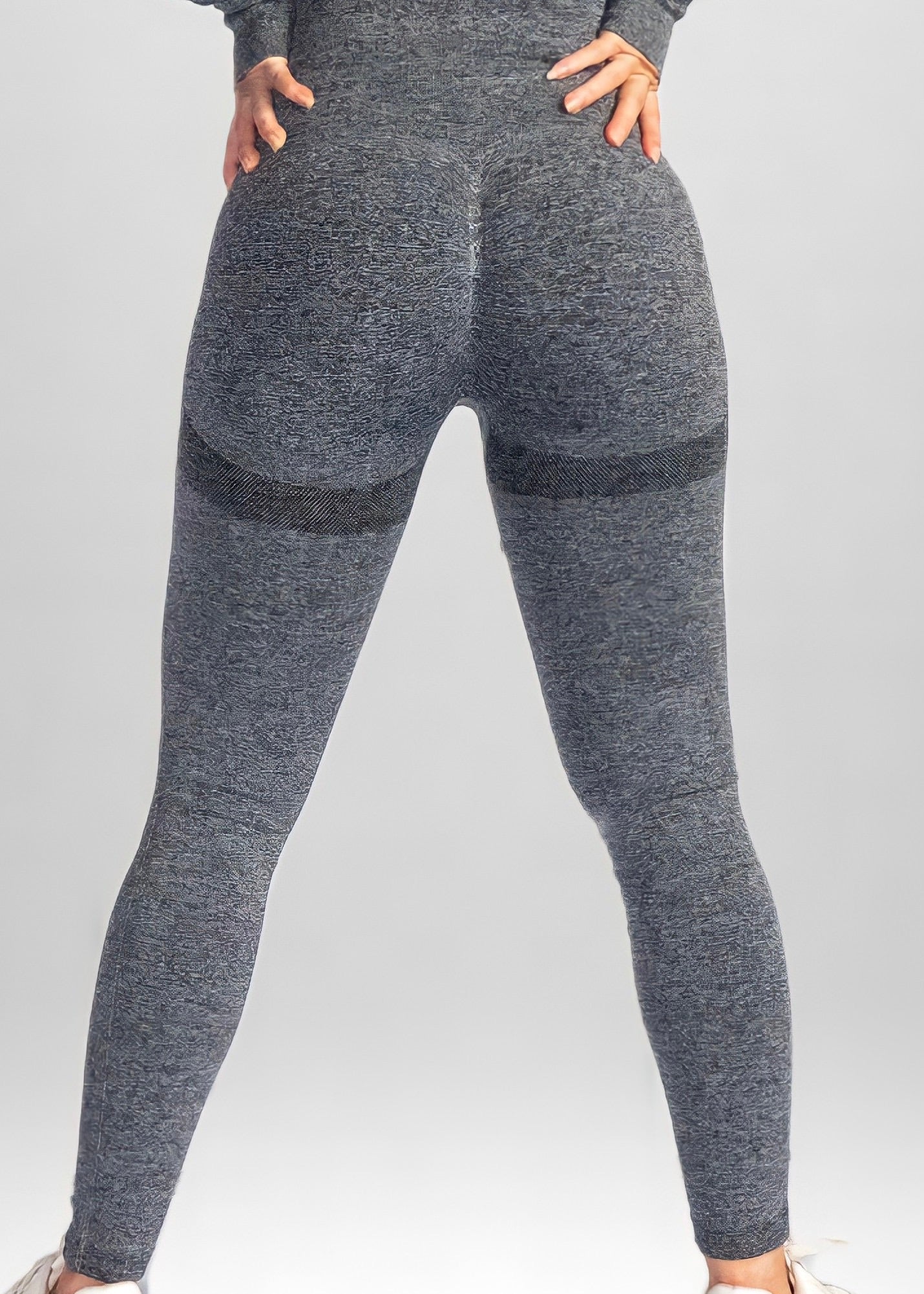 SEAMLESS KNIT CRUNCH LEGGINGS in Grey