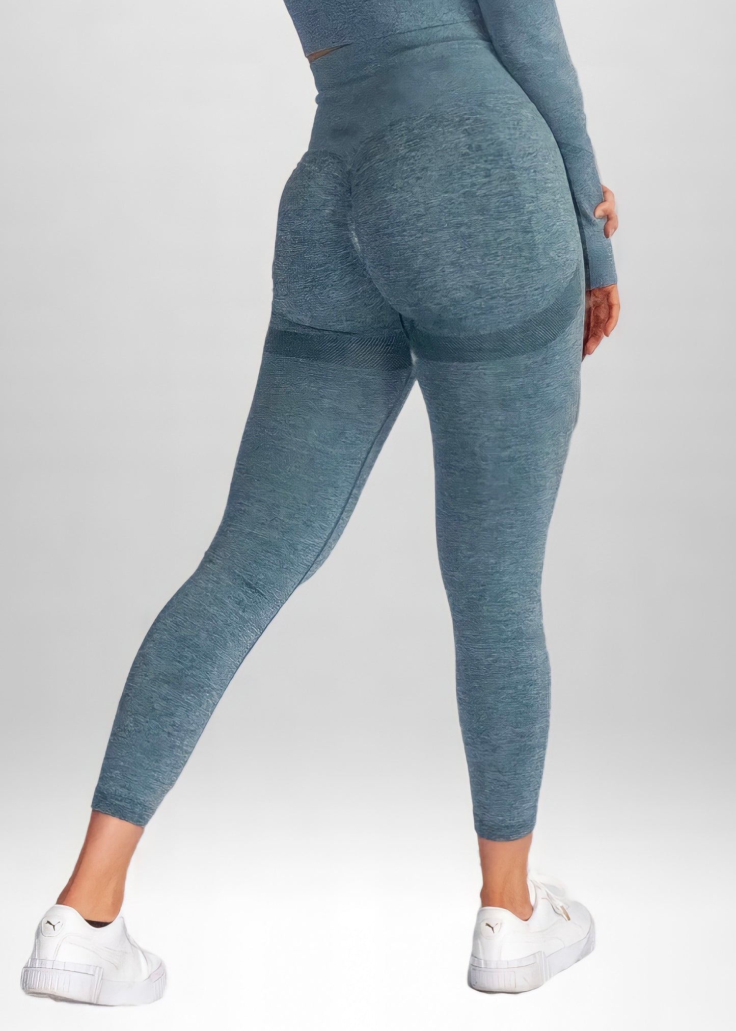 SEAMLESS KNIT CRUNCH LEGGINGS in Blue Grey