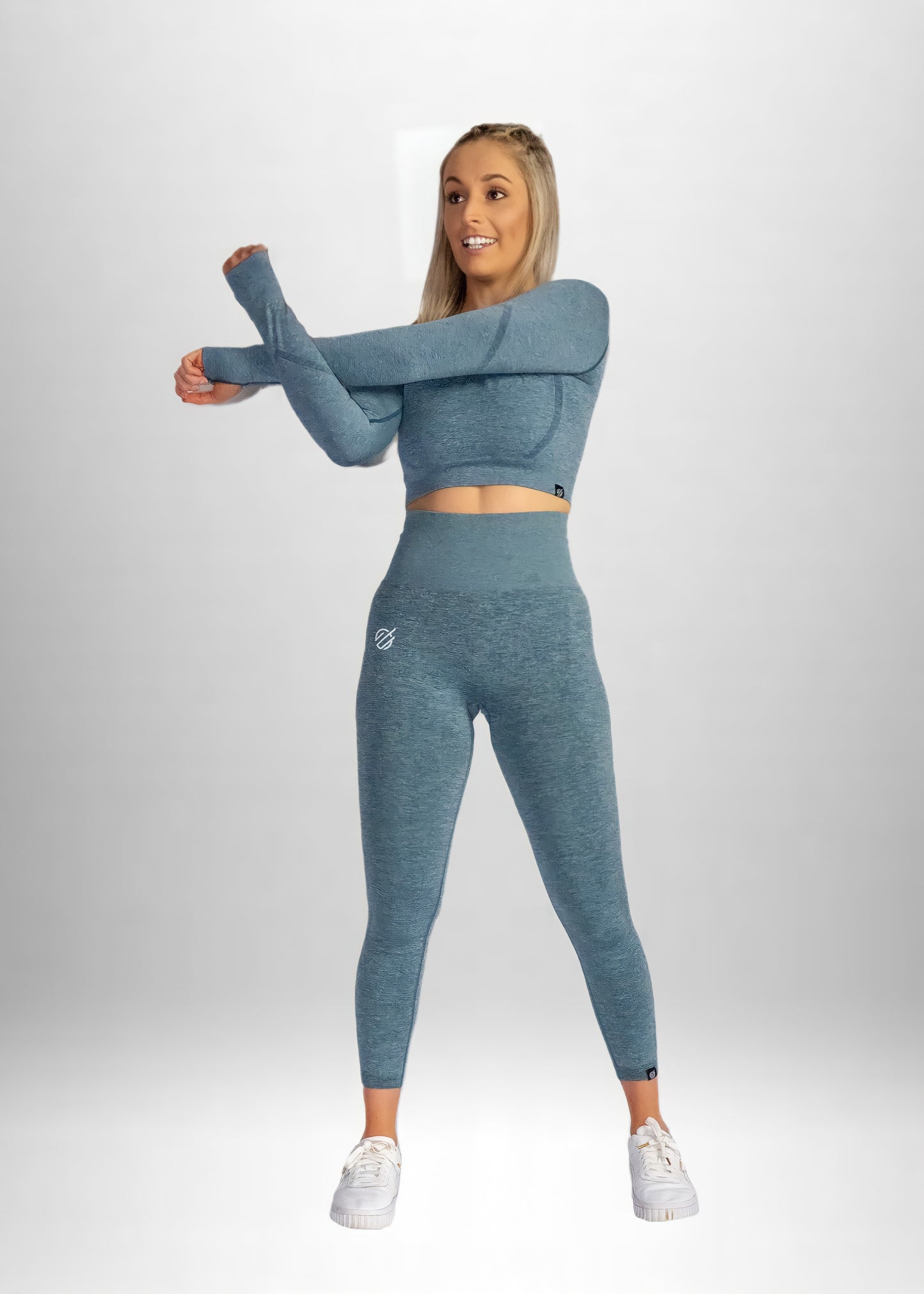 SEAMLESS KNIT LONG SLEEVE in Blue Grey