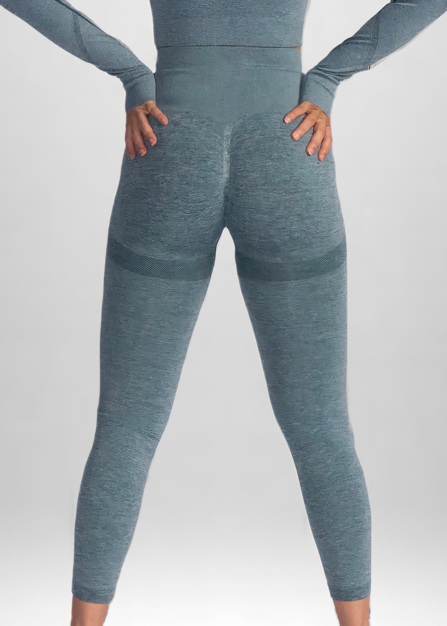 SEAMLESS KNIT CRUNCH LEGGINGS in Blue Grey